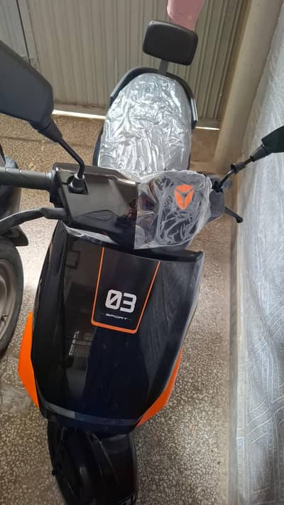 YADEA GT30 GRAPHENE MODEL