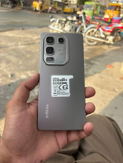 infinix note 50 pro 10/9.5 total ok complete box 12/256 hai