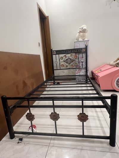 Steel Bed