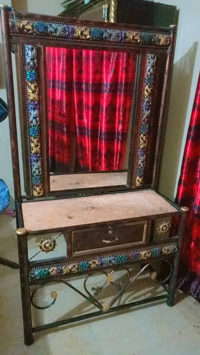 Bedset with 5 seater sofa set Metal