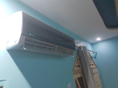 Gree 1.5 ton for sell. chill cooling