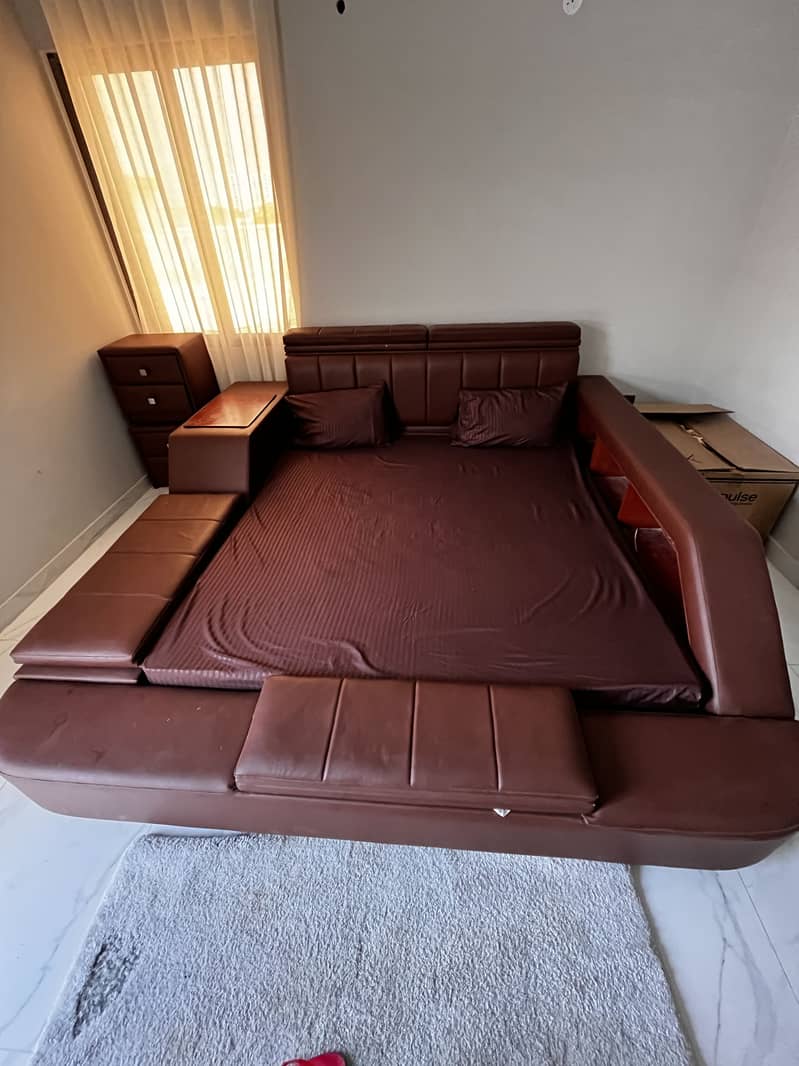 leather bed 2