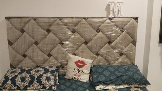 contact 03212501564 bed and cupboard available for sale