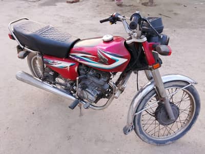 Honda 125 Red 2014 for sale