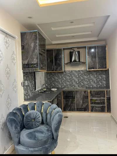 "1 Bed Furnished Flat for Short Time | Family/Couple | Just Rs. 3000"*