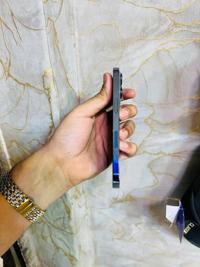 13 pro factory unlock