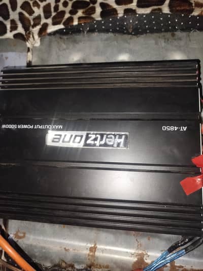 car suund system amplifier and base for sale