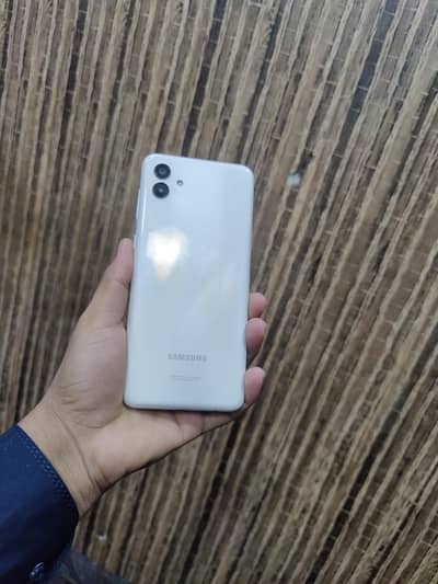 only mobile ha 4.74 gb ha Samsung a04