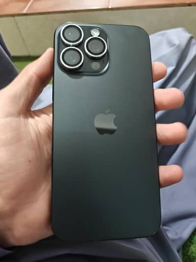 iPhone 16 Pro Max FU