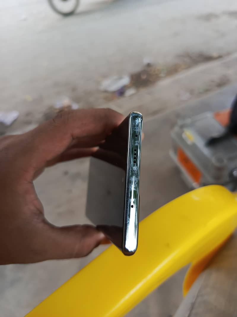 Tecno Camon 40 PRO 7