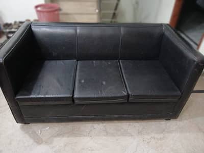 3 seater sofa for ale 13000