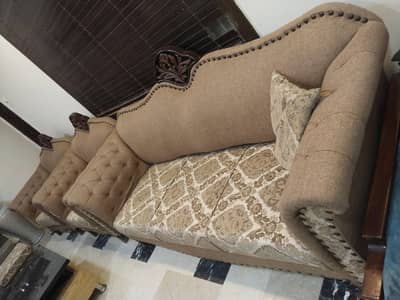 5 seater sofa set 2 pairs  1 set teble set