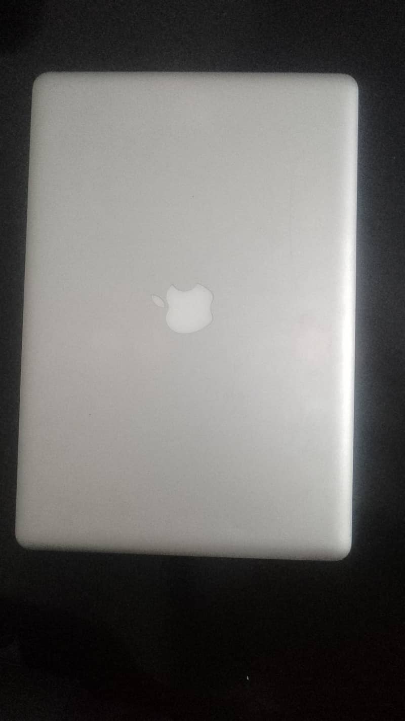 Mac book pro 2011 model 0