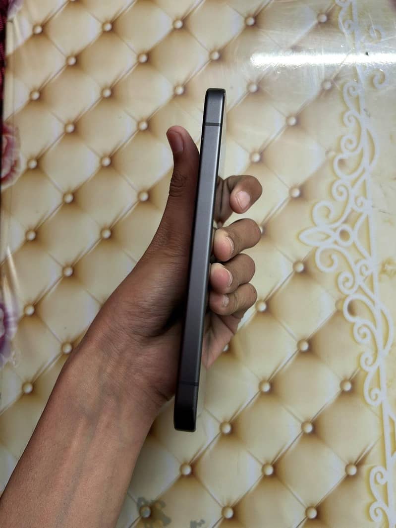 Google pixel 9a (11,12,13,14,15,16,17,7,8,xs,xr,se) 5