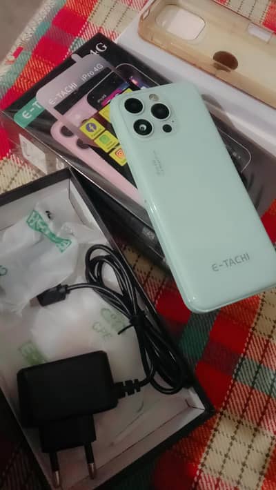 E. tachi 4G phone 2/16 dual sim pta approve full box