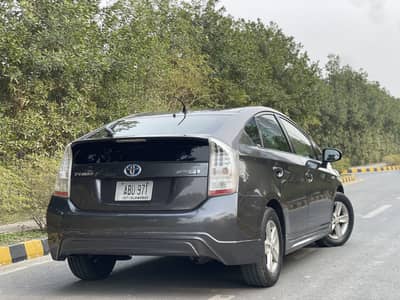 Toyota Prius g touring leather selection 1.8