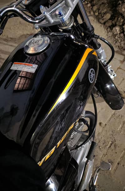 YBZ DX 125 MODEL 2025