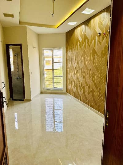 5 Marla Like A New House For Sale In Sabzazar IN Hot location &low Rate Fori Rabta keray