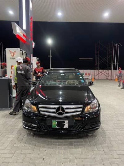 MECRDES BENZ C CLASS C200