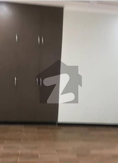 Single furnished  bedroom  available for decent working lady