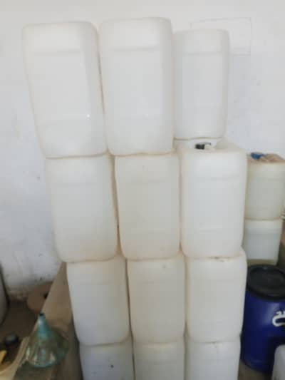 CHEMICAL DRUMS AND CANS FOR SELL