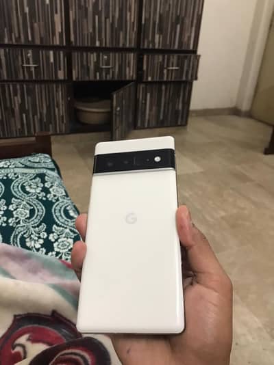 Google pixel 6 pro 9/10 condition