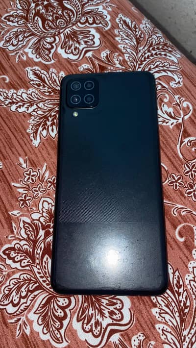 Samsung A12