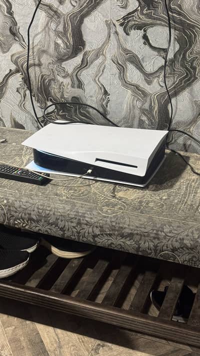 Ps5 with controlller and games downloaded