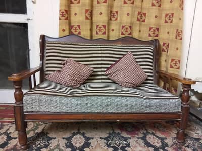 2 Sets of 4 Seater Sofa sets and 1 Centre Table For Sale