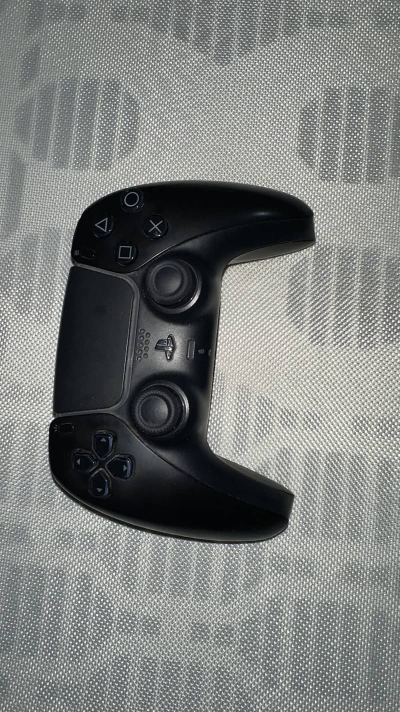 PS5 Controller 1