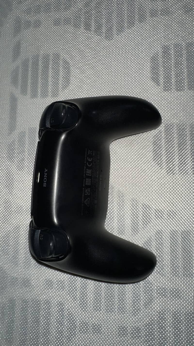 PS5 Controller 3