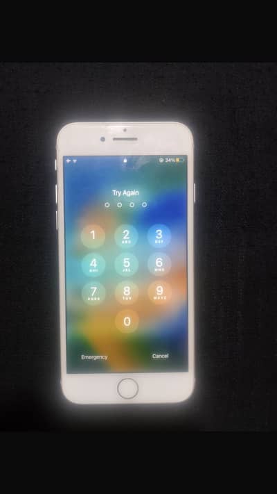 iPhone 8 - 10/9 Condition - Non PTA - with Cable & Cover