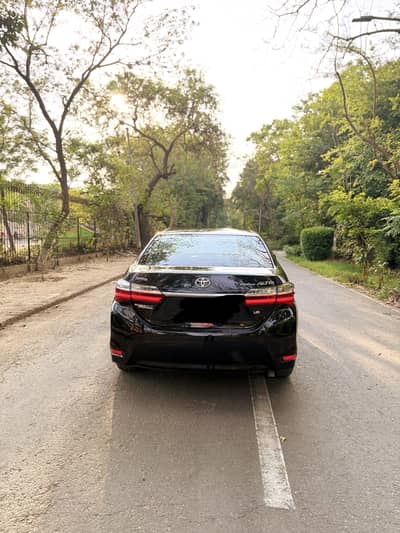 TOYOTA COROLLA ALTIS 1.6 Automatic Total Genuine