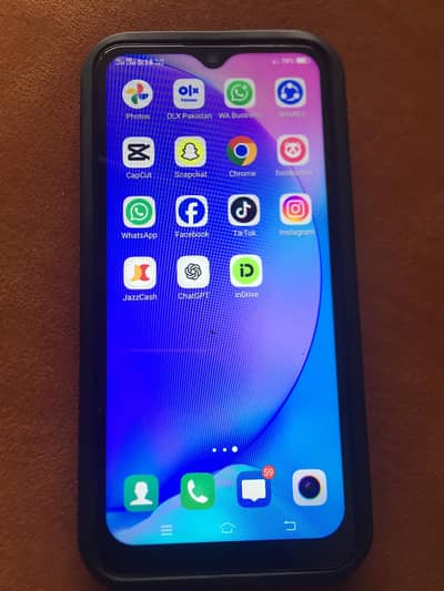 memory 8+256 hai battery 5000mah hai bohat hi zabardast hai double Sim