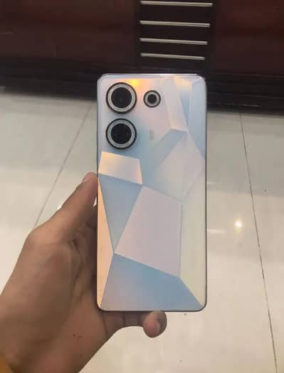Tecno Camon 20