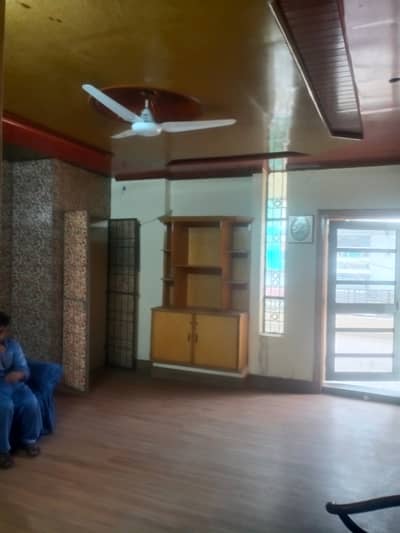 10 marla upper portation prime location near park market masjid