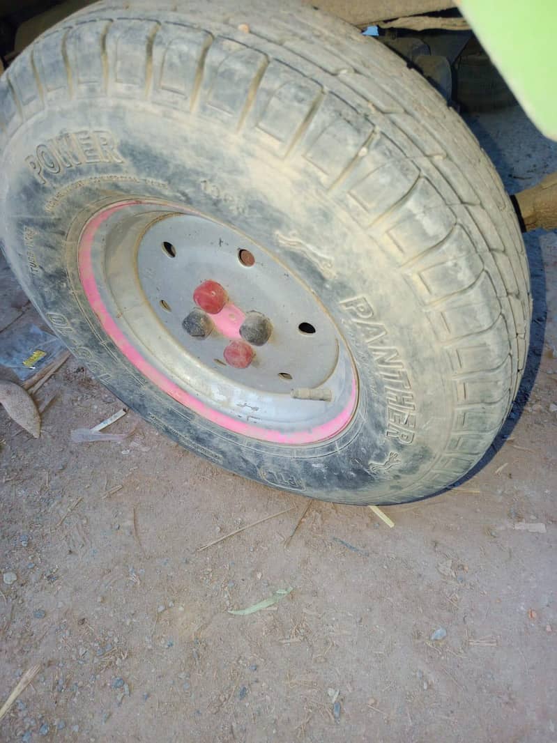 رکشہ 2013 ماڈل فروخت کے لیے – اچھی کنڈیشن 2