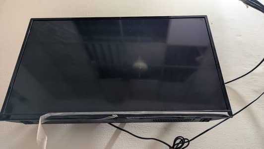 TCL 32inch LCD Big 10/10 condition All Ok miner Shade