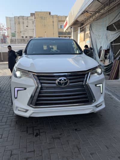 Car rental services available in all over lahore