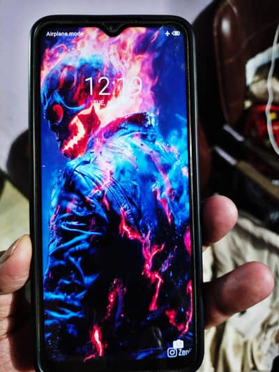 Hot 9 play 4/64 in good Condition