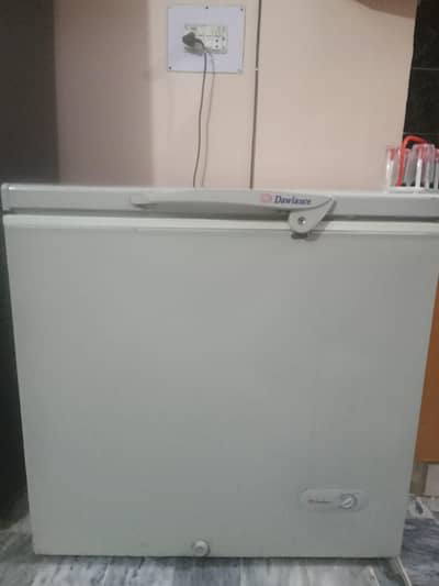 Dawlance deep freezer