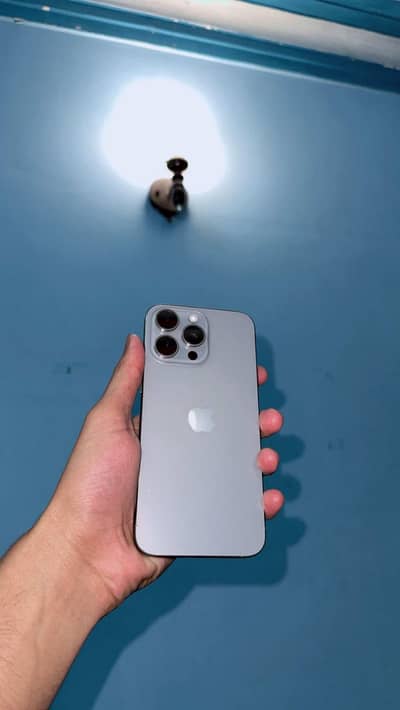 IPHONE 15 PRO MAX FACTORY UNLOCK