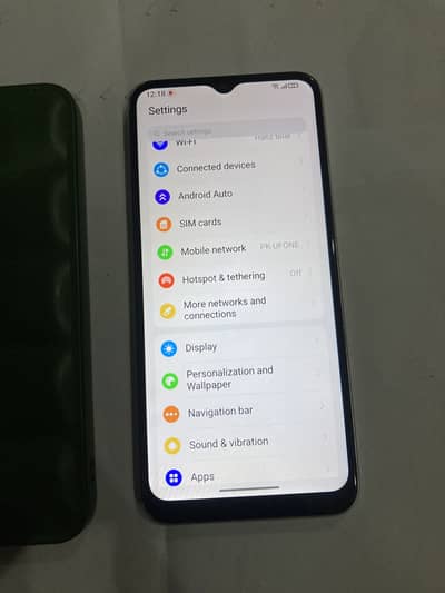 Description ma sari details likhi Hn Ghr ka use hua phone ha