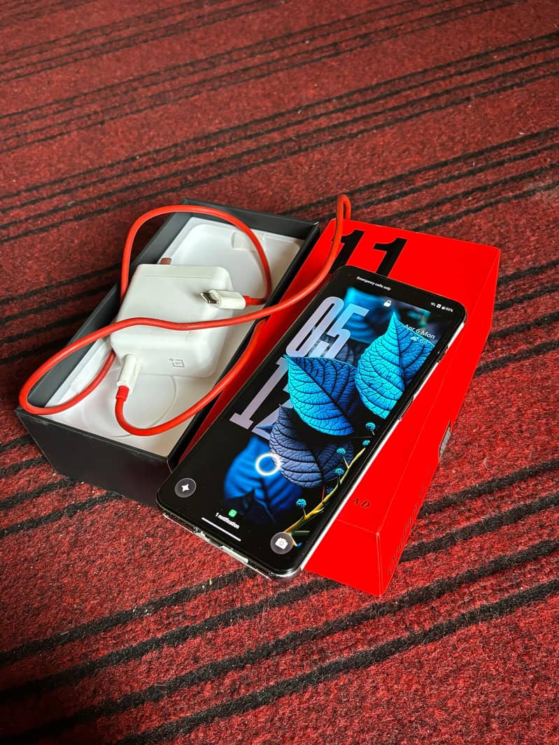 OnePlus 11 0