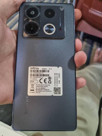 8+8/256 GB note 40  10/9.5 condition with box