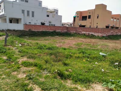 10-MARLA RESIDENTIAL PLOT LOCATED IN THE BEST BLOCK OF DHA LAHORE.