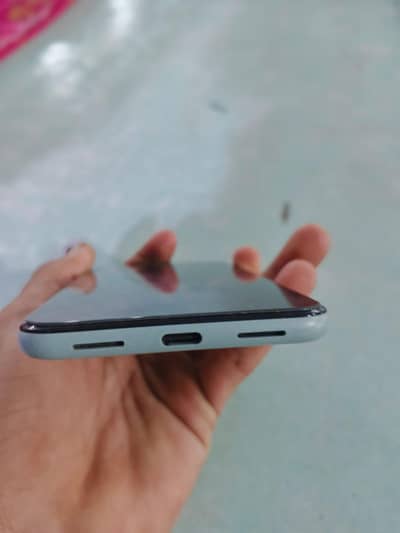 google pixel 5 10/10 condition 128jb box sath ha sem time available