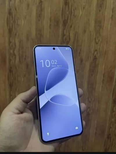 Infinix hot 60i 6+4 128 gb