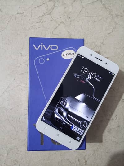 Vivo Mobile 6gb ram 128gb storage with box like brand new