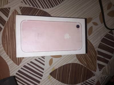 LUSH CONDITION IPHONE 7 NON PTA FACTORY UNLOCKED 128 GB
